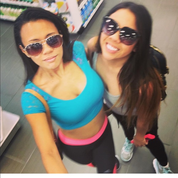 Meet your Posher, Crystle - Picture 6 of 9